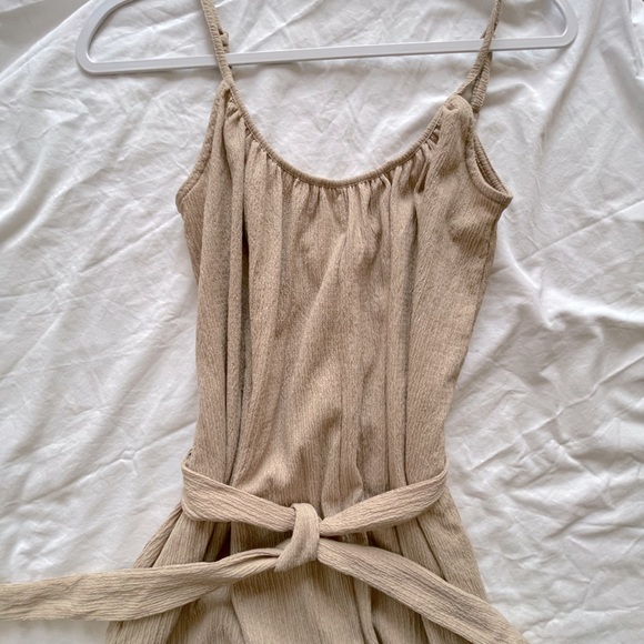 H&M Beige Tie Belt Jumpsuit - Picture 13 of 14